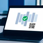 Laptop exibindo fatura eletrônica validada com QR code, tema SIFEN no Paraguai